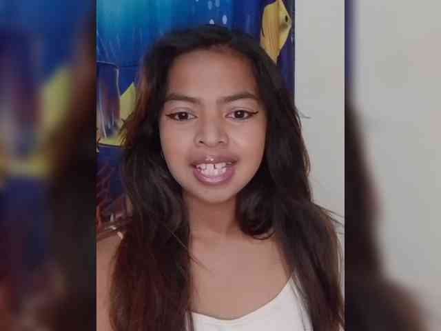 Lolah261 webcam