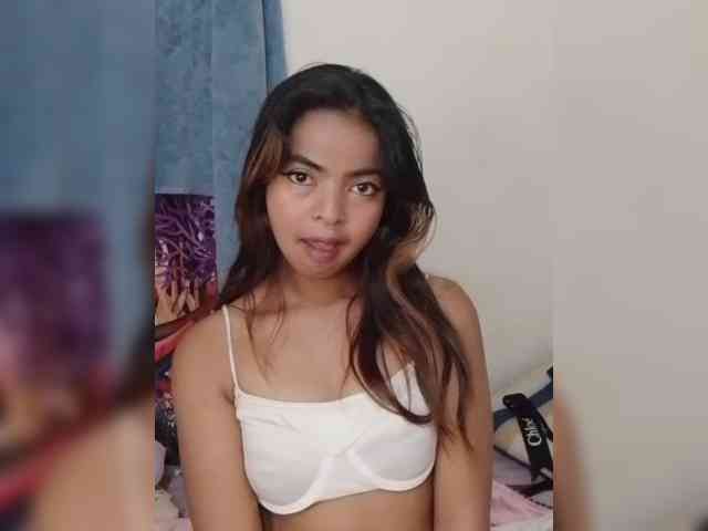 Lolah261 webcam