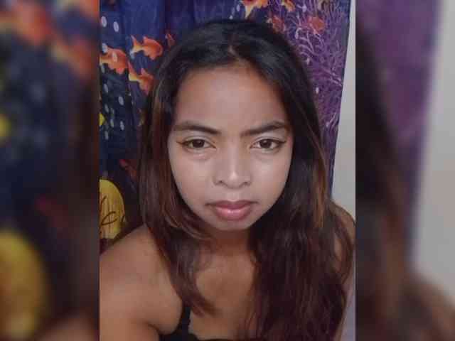 Lolah261 webcam