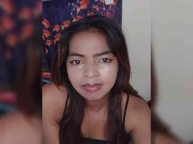 Lolah261 webcam