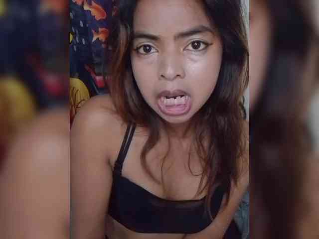 Lolah261 webcam