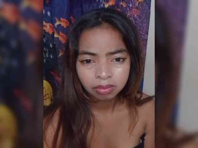 Lolah261 webcam