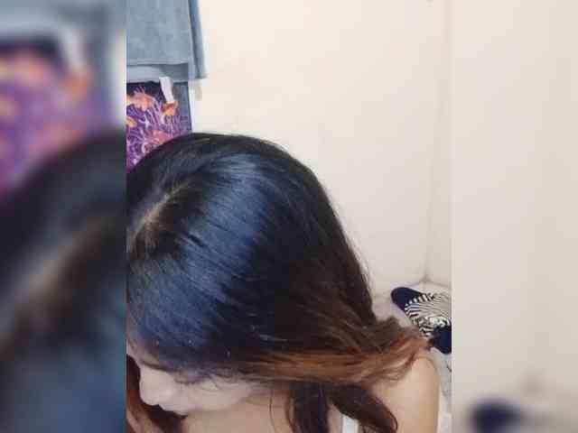 Lolah261 webcam
