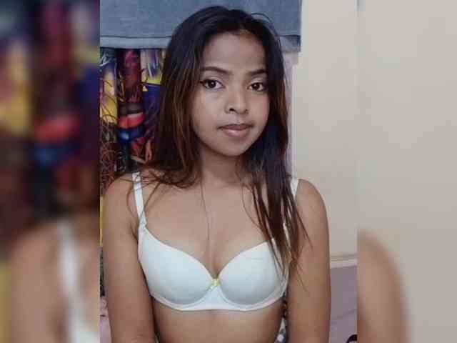 Lolah261 webcam