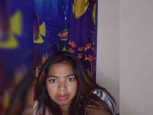 Lolah261 webcam