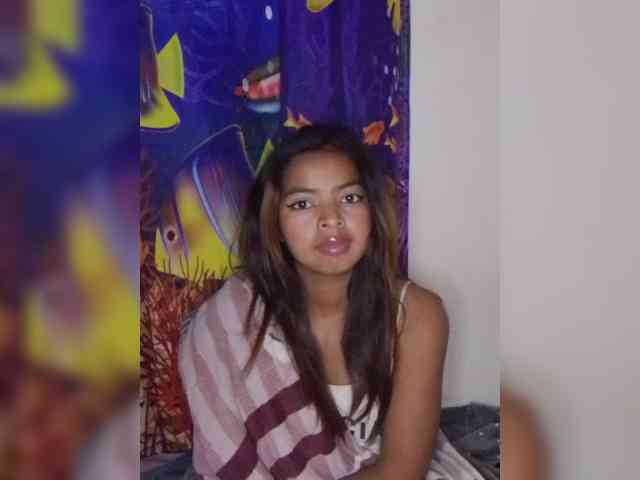 Lolah261 webcam