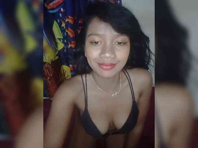 Lolah261 webcam