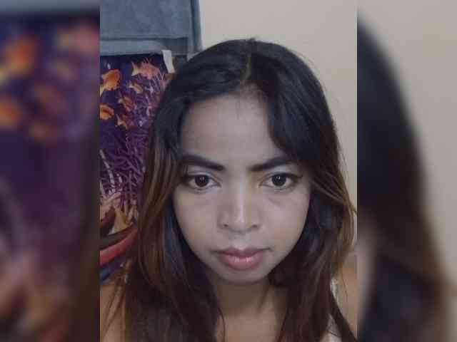 Lolah261 webcam
