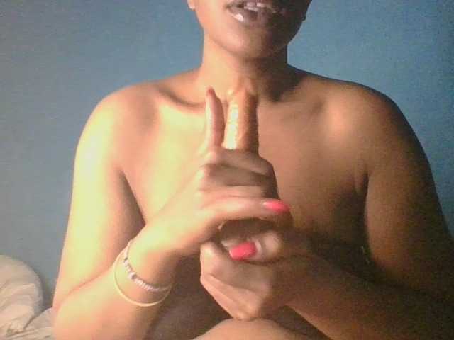 Melaninfetish02 live webcam show