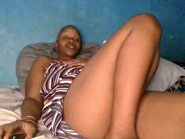 Melaninfetish02 live cam on BongaCams