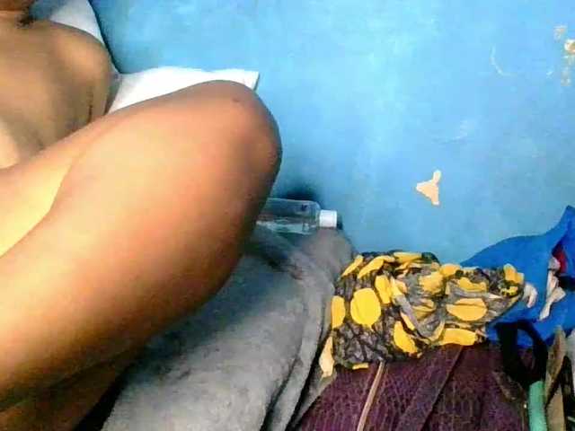 Melaninfetish02 live cam on BongaCams