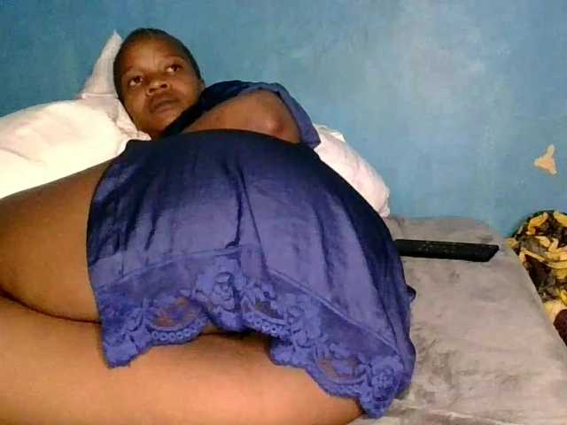 Melaninfetish02 live cam on BongaCams