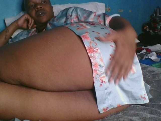 Chat with Melaninfetish02 live cam