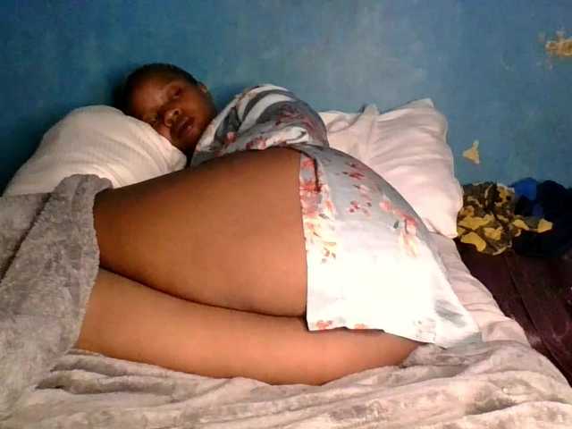 Melaninfetish02 live cam on BongaCams