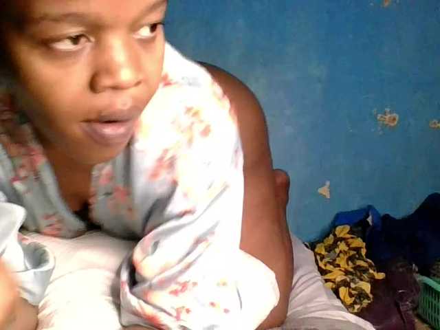 Melaninfetish02 live cam on BongaCams