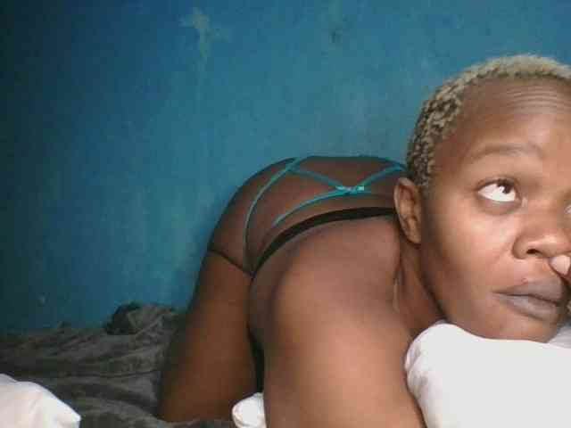 Melaninfetish02 webcam