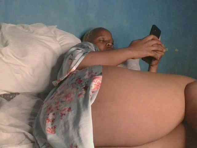 Melaninfetish02 Live Webcam on BongaCams