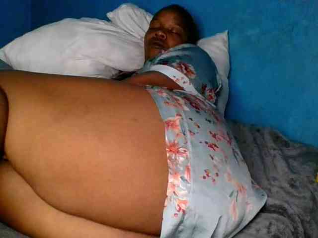 Melaninfetish02 webcam