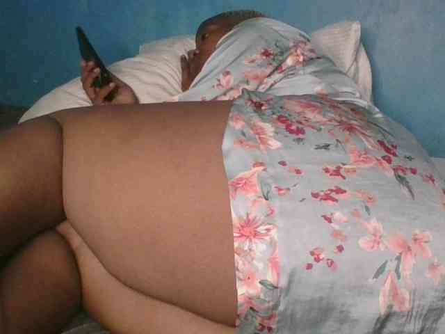 Melaninfetish02 webcam