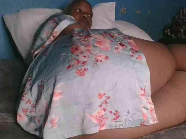 Melaninfetish02 webcam