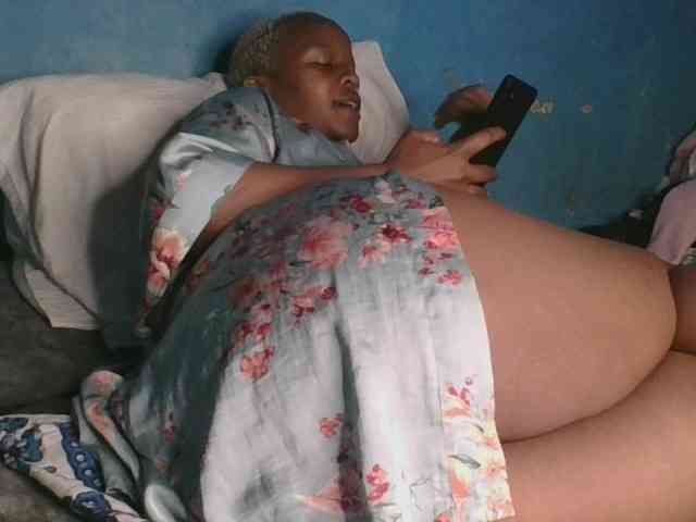 Melaninfetish02 webcam