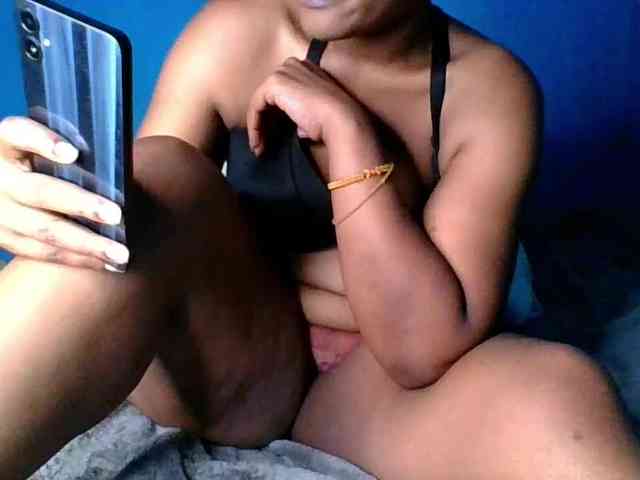 Melaninfetish02 webcam