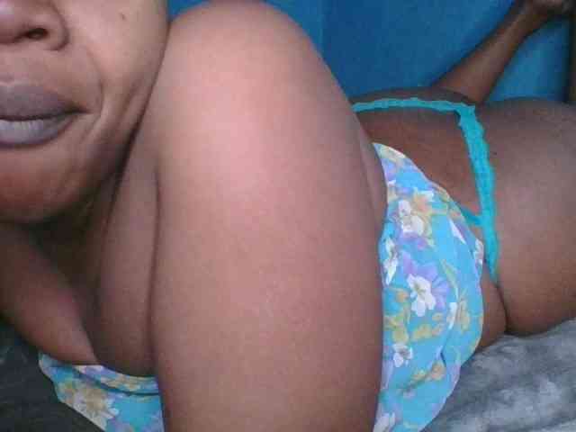 Melaninfetish02 webcam
