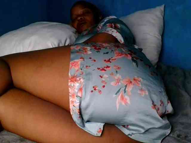 Melaninfetish02 webcam