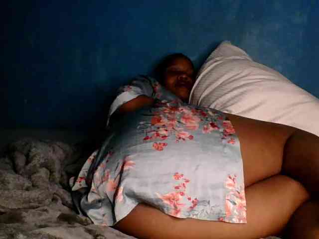 Melaninfetish02 webcam