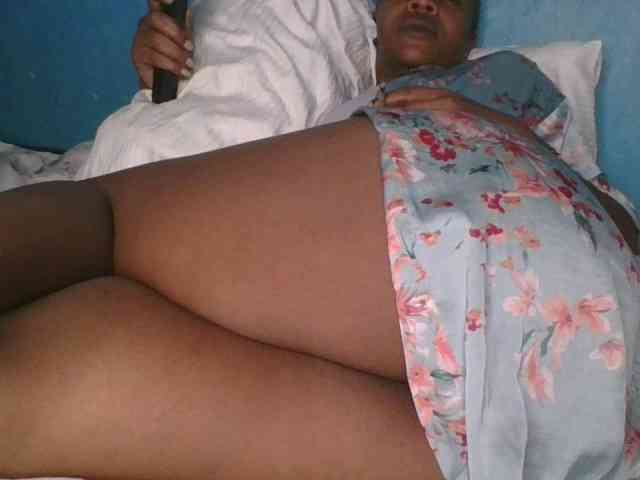 Melaninfetish02 webcam