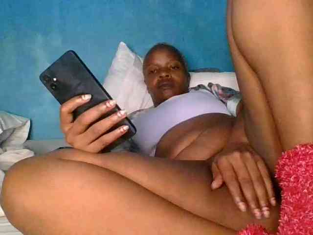 Melaninfetish02 webcam
