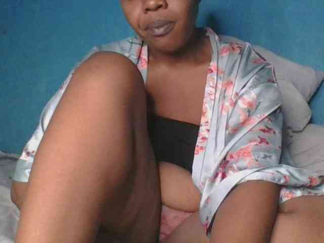 Melaninfetish02 webcam