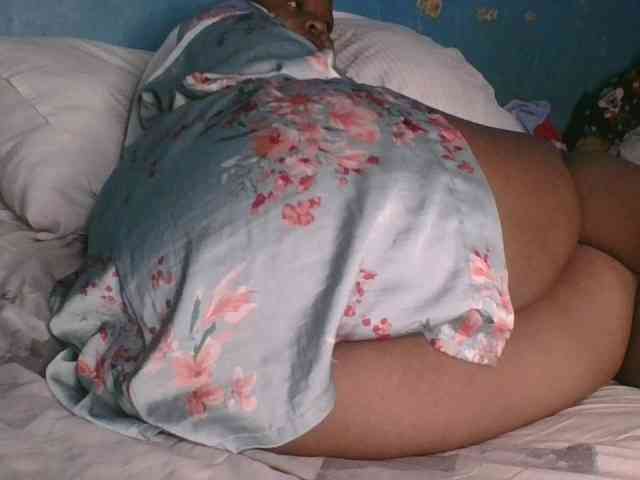 Melaninfetish02 webcam
