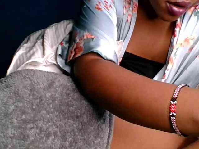 Melaninfetish02 webcam