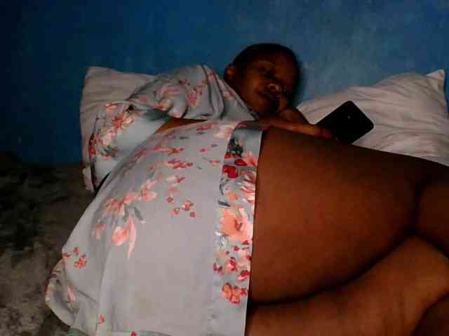 Melaninfetish02 webcam
