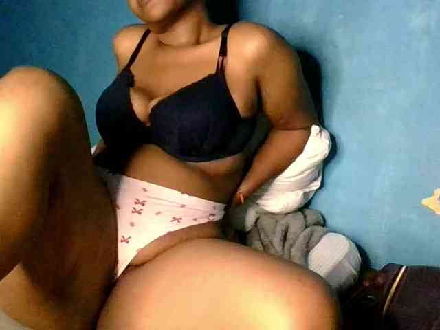 Melaninfetish02 webcam