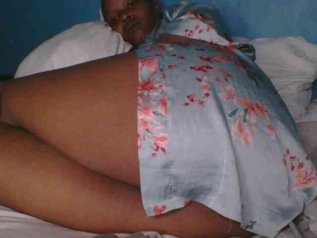 Melaninfetish02 webcam