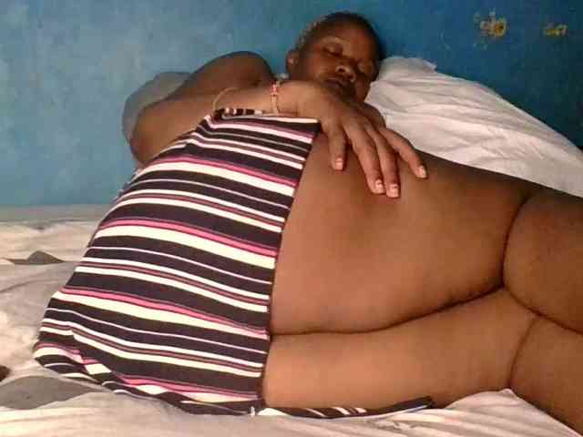 Melaninfetish02 webcam