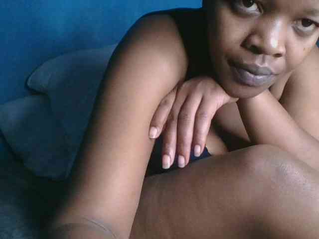 Melaninfetish02 webcam