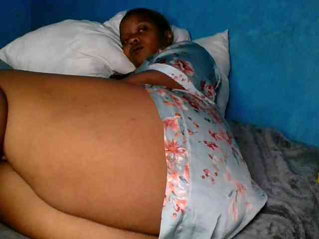 Melaninfetish02 webcam