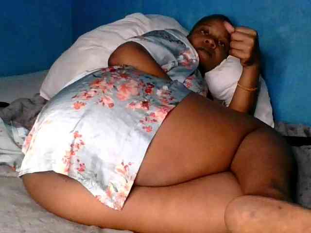Melaninfetish02 webcam