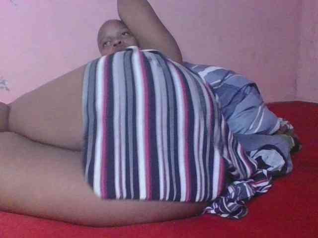 Melaninfetish02 webcam