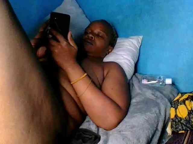 Melaninfetish02 webcam