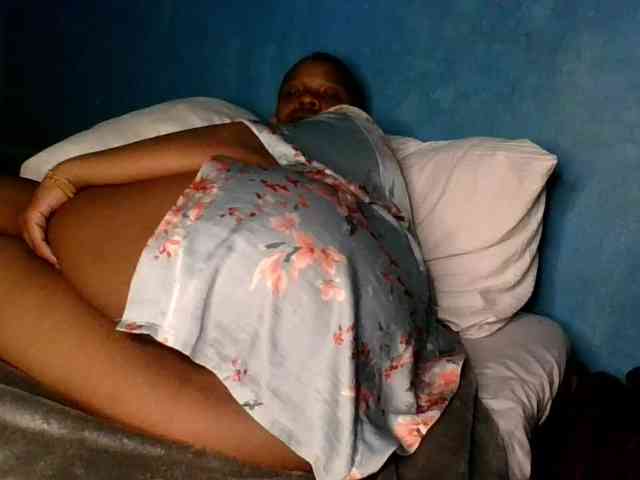 Melaninfetish02 webcam