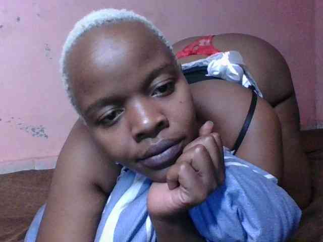 Melaninfetish02 webcam