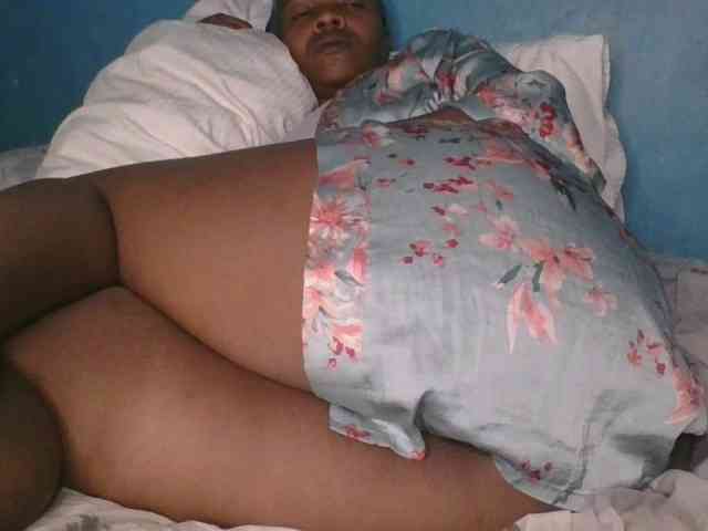 Melaninfetish02 webcam