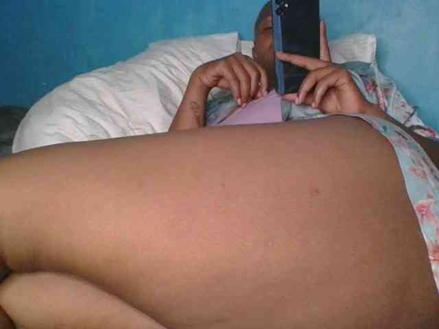 Melaninfetish02 webcam