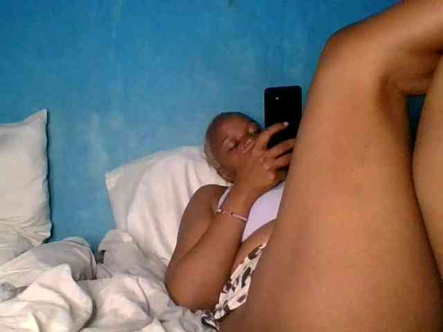 Melaninfetish02 webcam