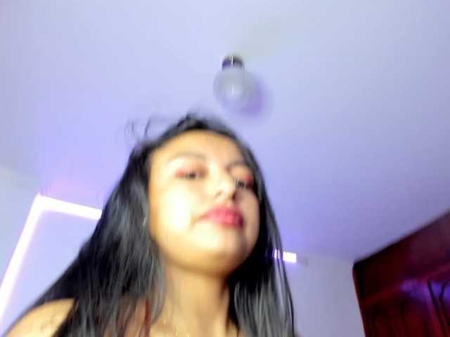 sweet-cinamon live cam on BongaCams