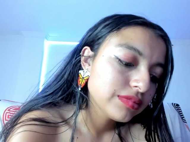 sweet-cinamon live cam on BongaCams